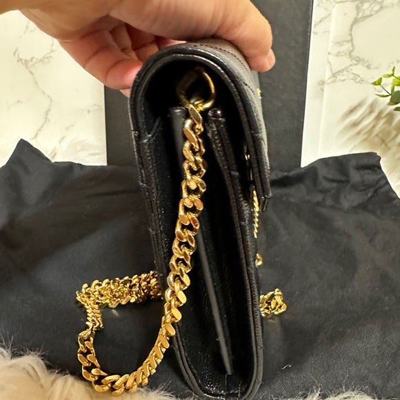 SainLaurent Black caviar wallet on chain - Picture 4 of 13